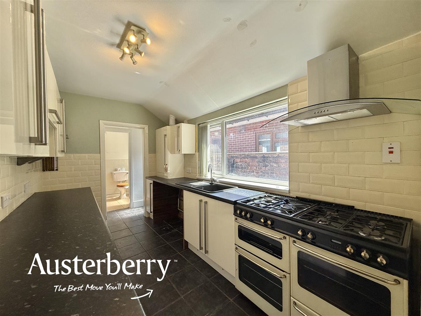 2 bed property in St. Clair Street, Stoke-On-Trent